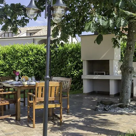 Apartment Istra Nikolic 8 *